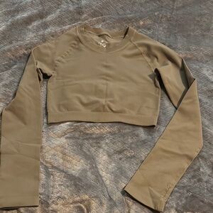 NWOT Nux Crop Long Sleeve Shirt